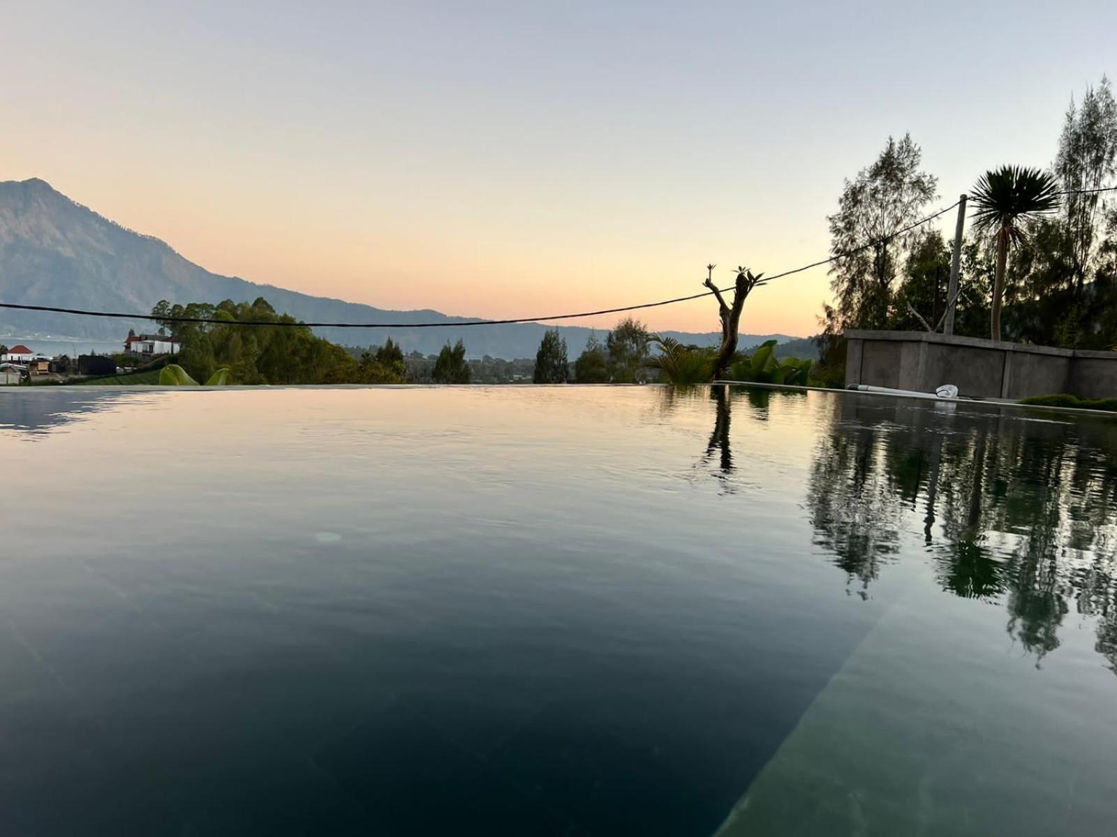 Batur Cliff Panorama Villa Baturaja  Room photo